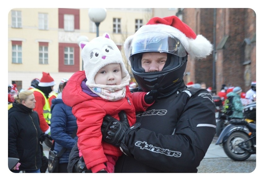 Moto Mikołaje 2017. Na motocyklach wręczali dzieciom prezenty [ZDJĘCIA]