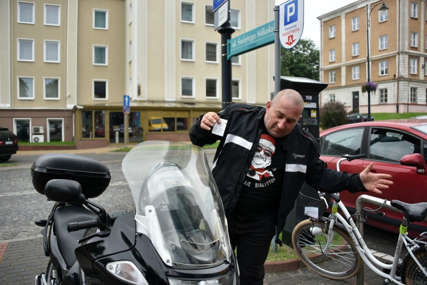 Motocykliści w Białymstoku nie chcą płacić za parking (zdjęcia)