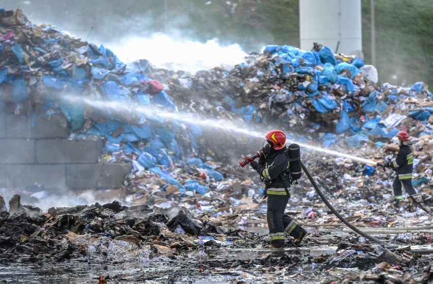 Specustawa ma pomóc zlikwidować bomby ekologiczne.