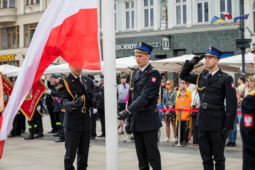 Przemarsz wiódł ulicami Gdańską, Mostową i zakończył się na...