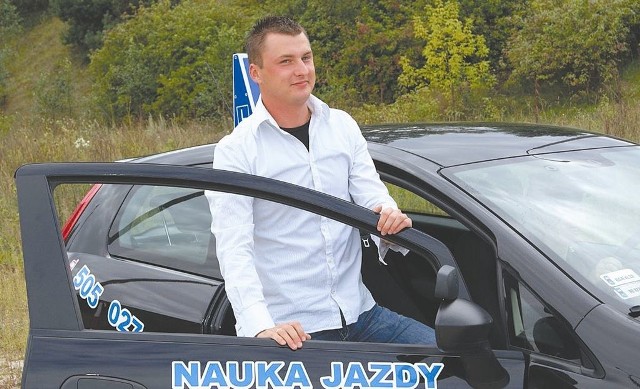 Największą satyfakcję mam, gdy osoba szkolona zdobywa uprawnienia – mówi Hubert Klimaszewski z “Easy Drive”. – Wtedy czuję się spełnionym instruktorem.