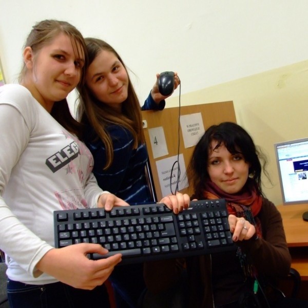 Marta, Sylwia i Kasia to wolontariuszki, które spotkać będzie można na kursie.