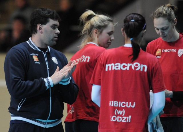 Trener Maciej Kosmol będzie budował drużynę na nowy sezon.