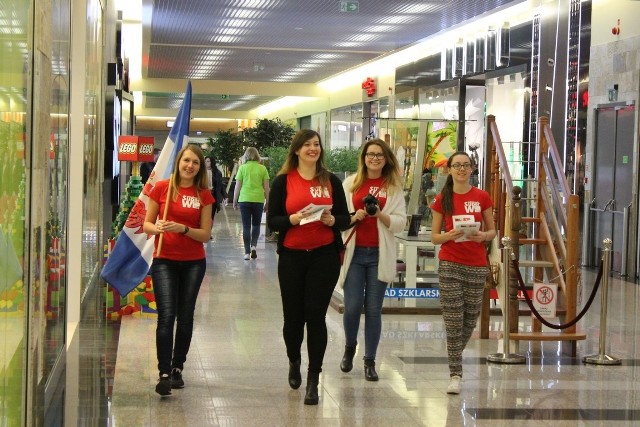 Wolontariusze Szlachetnej Paczki zachęcali chojniczan do ofiarności