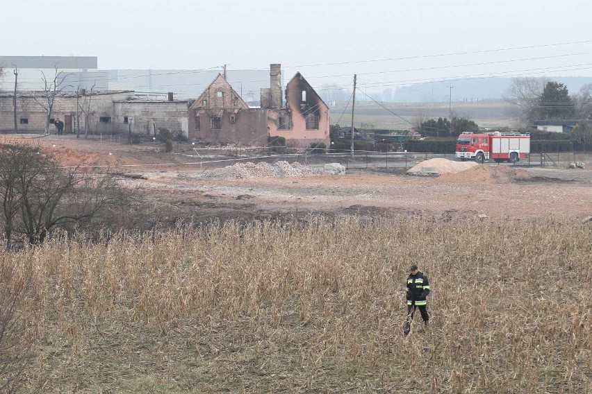 Wybuch i pożar w Murowanej Goślinie - spłonęły trzy domy.