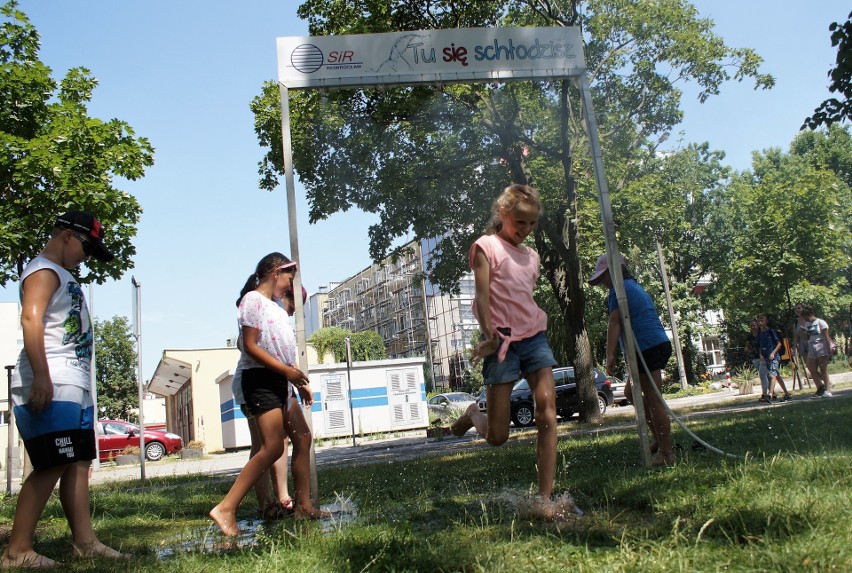 W Inowrocławiu żar leje się z nieba. Termometr zamontowany...