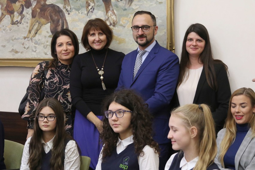 Pierwsza sesja Rady Miejskiej w Kielcach. Jaka koalicja? (OGLĄDAJ TRANSMISJĘ) 