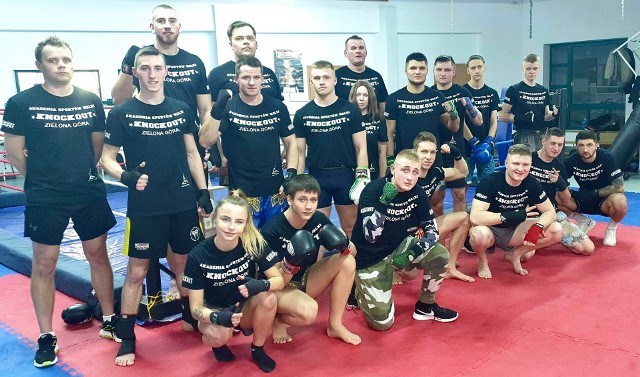 Kickboxerzy ASW Knockout Zielona Góra szykują się do sezonu na zgrupowaniu w Wałczu.