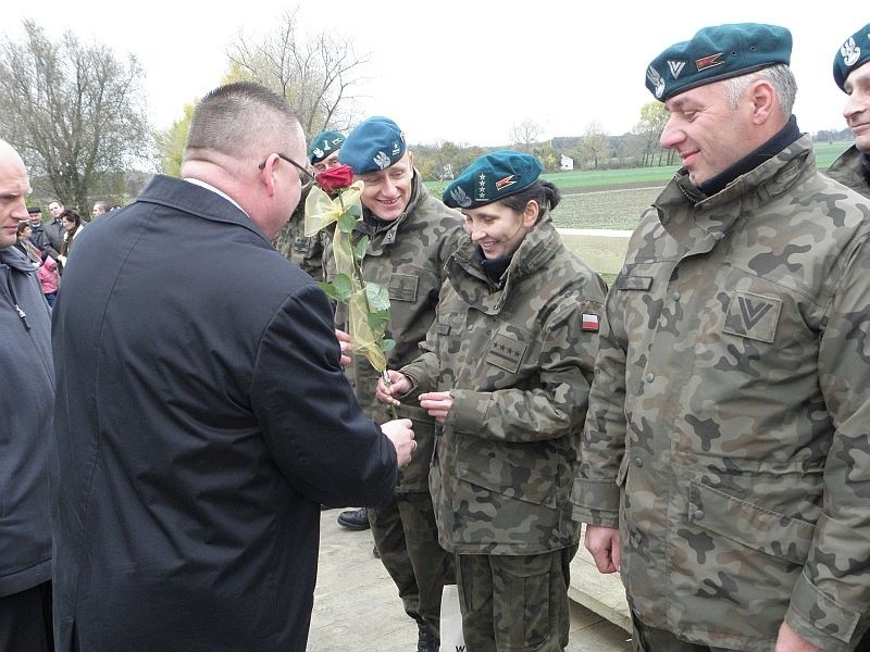 W uroczystości wzięli udział przedstawiciele wojska,...