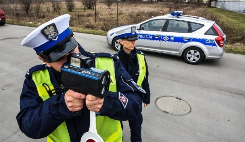 Pijany kierowca golfa zatrzymany przez ostrołęcką policję na terenie gminy Baranowo. 11.1.2021