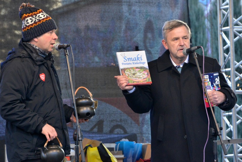 28. Finał WOŚP w Kielcach. Wspaniałe licytacje i występy na Placu Artystów w Kiecach (WIDEO, zdjęcia)