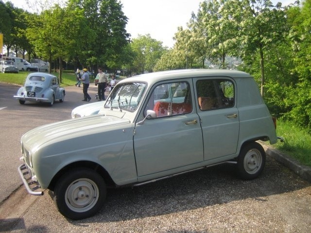 Biały kruk - Renault R3 produkowany był tylko w latach...