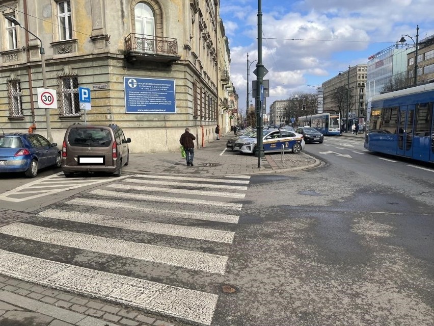 Kraków. "Mistrzowie parkowania", którzy naprawdę potrafią zdenerwować człowieka