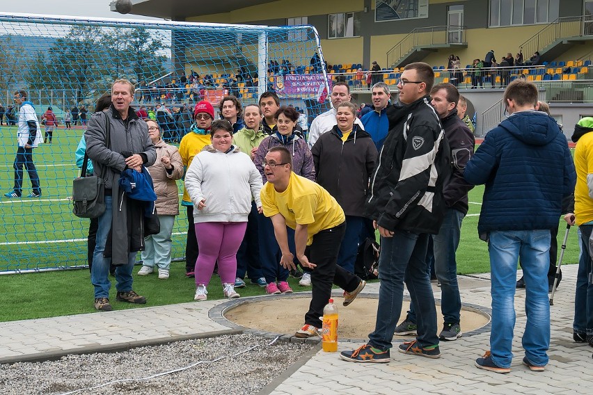 Stróże: otwarcie integracyjnego stadionu