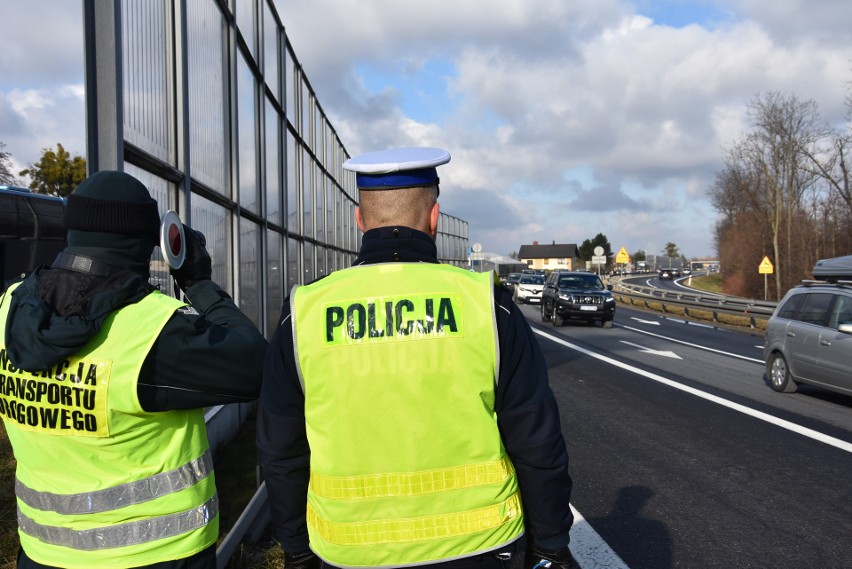 Akcja policji i inspekcji transportu drogowego na Wiślance....