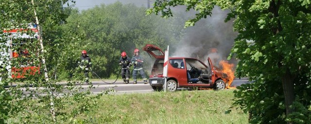 Płonące seicento na alei Jana Pawła II