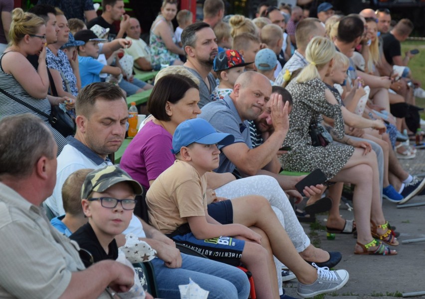 Ostrołęka. Pokazy Extreme Cascaders Team 2019 w Ostrołęce. 14.06.2019. Pokazy kaskaderskie i moto show
