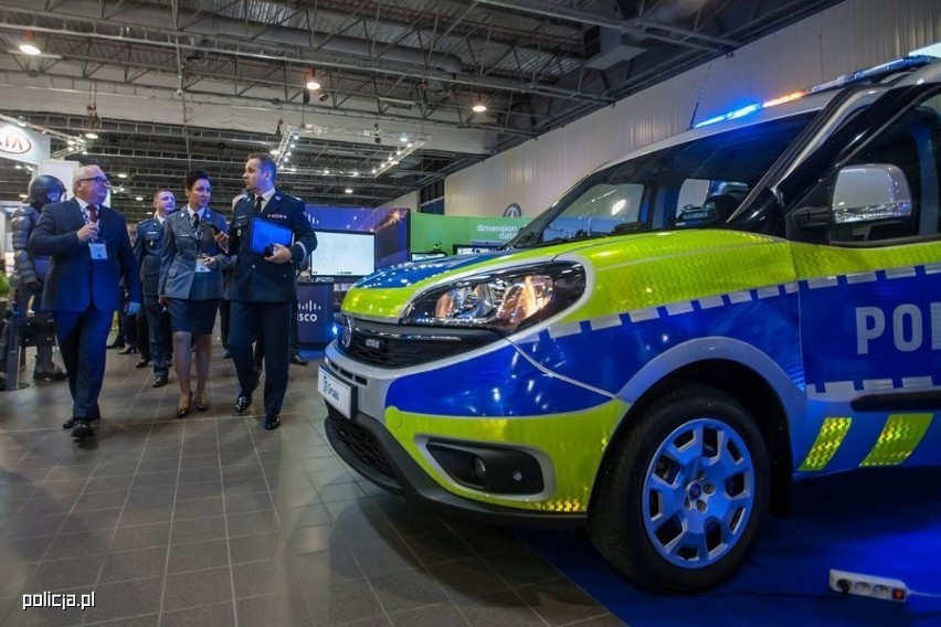Targi Europoltech 2019. Tak mogą wyglądać nowe policyjne radiowozy (zdjęcia)