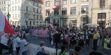 Protest pod wrocławskim pręgierzem. Śpiewali "Kocham wolność"