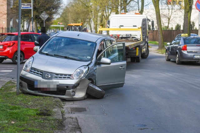 Od lat liczba wypadków w naszym kraju nie spada poniżej 30 000. Mimo licznych kampanii społecznych i coraz nowocześniejszych systemów zabezpieczających, polskie drogi wciąż nie należą do najbezpieczniejszych Fot. Łukasz Gdak