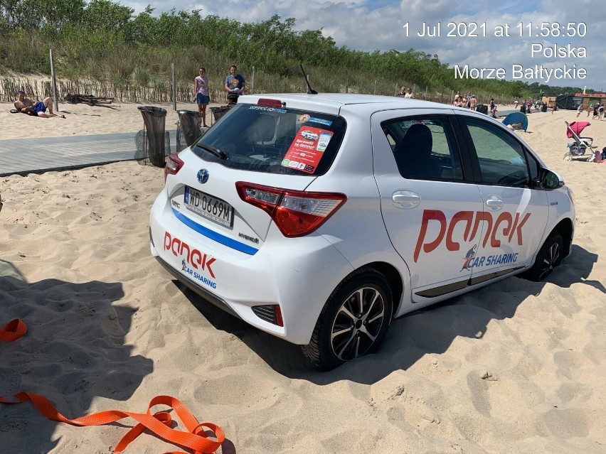 Wjechał wypożyczonym autem na plażę we Władysławowie i porzucił samochód, nie wyłączając sillnika