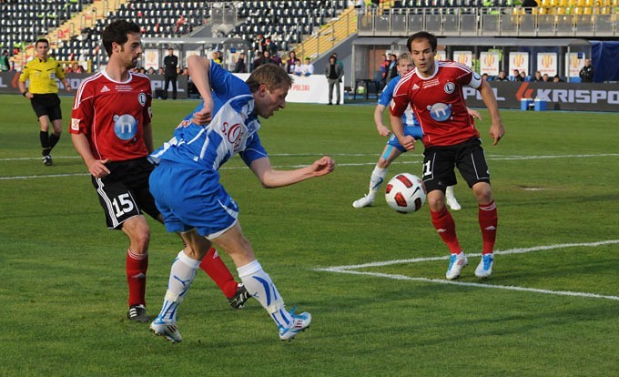 [nowe zdjęcia] Lech Poznań - Legia Warszawa. Mecz i demolka