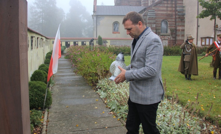 83 lata temu powstało Polskie Państwo Podziemne. We wtorek odbyły się patriotyczne uroczystości w Wąchocku. Zobacz zdjęcia