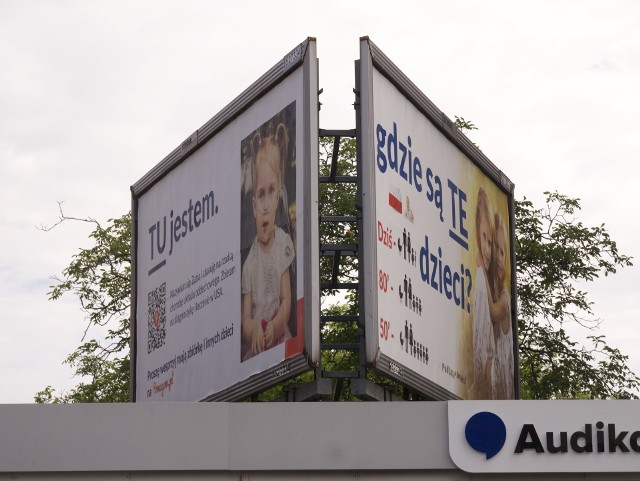 Zobacz kolejne zdjęcia. Przesuwaj zdjęcia w prawo - naciśnij strzałkę lub przycisk NASTĘPNE