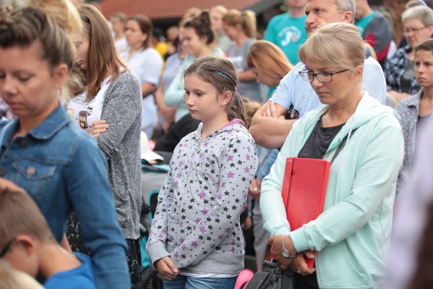 XXXVIII Piesza Pielgrzymka Krakowska wyruszyła z Wawelu na...