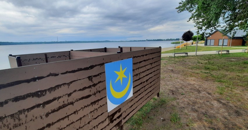 Koniec pierwszego etapu rewitalizacji nad Jeziorem Tarnobrzeskim. Budynki, place zabaw i inne obiekty oddane do użytku (ZDJĘCIA)  