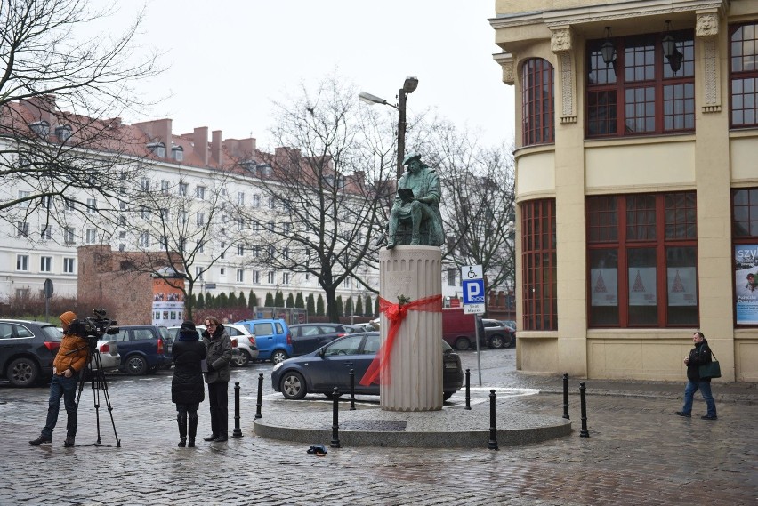 Odsłonięto pomnik Klemensa Janickiego