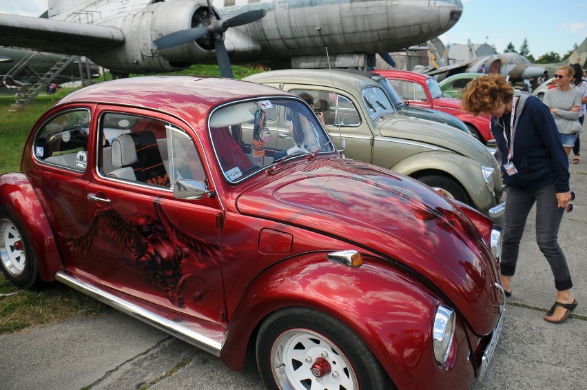 Okolice Krakowa opanują setki garbusów - aut pięknych i głośnych