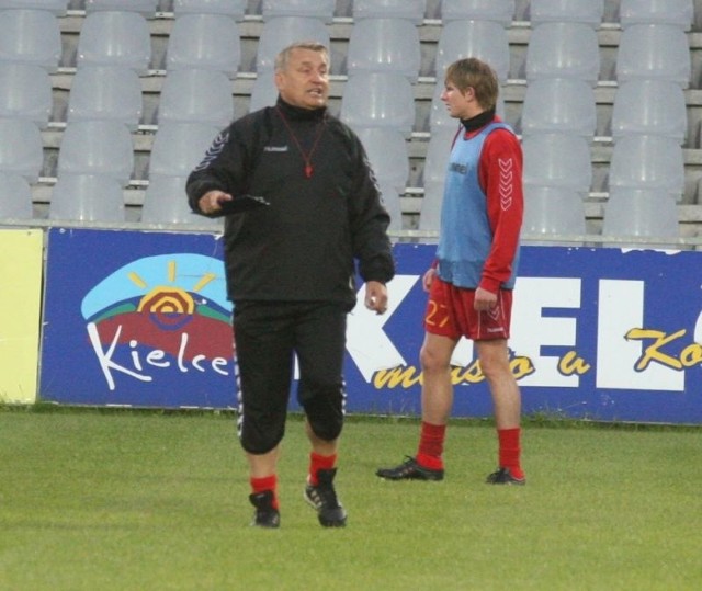 Trener Marek Motyka miał tylko kilka dni na przygotowanie drużyny Korony do meczu w Lubinie.
