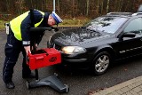 Szczecin: Policjanci kontrolowali oświetlenie samochodów [wideo]