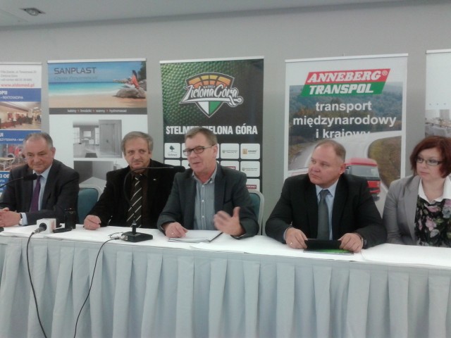 Pięciu sponsorów podpisało dziś umowę z koszykarskim Stelmetem Zielona Góra.
