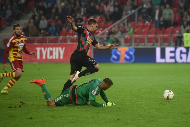 W ostatnim meczu GKS Tychy przegrał u siebie z Chojniczanką 0:2 fot. maciej gapinski / polska press