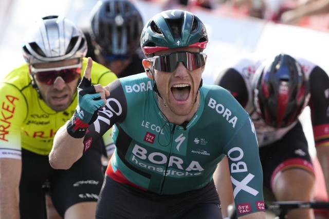 Irlandczyk Sam Bennett wygrał w Utrechcie drugi etap kolarskiego wyścigu Vuelta a Espana