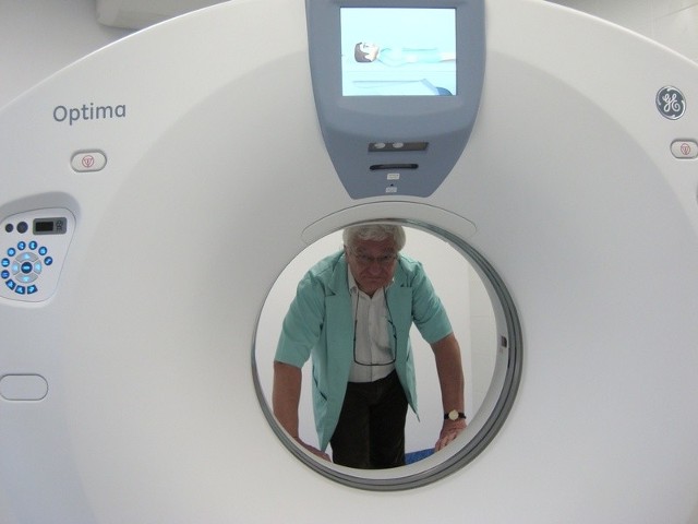 Dr Tomasz Tereszczyk, kierownik Zakładu Diagnostyki Obrazowej i Radiologii Interwencyjnej: - Ten tomograf to urządzenie z  najwyższej półki.