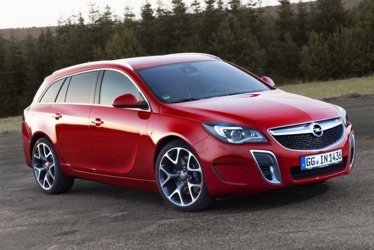 Nowy Opel Insignia OPC. Zobacz zdjęcia