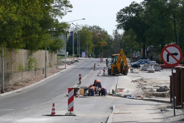 Od poniedziałku do czwartku pojawią się nowe utrudnia w ruchu w Starachowicach. Czasowo zostaną z niego wyłączone odcinki ulic: Bema i 1-ego maja.