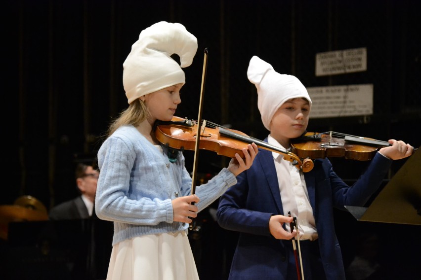 Koncert uczniów słupskiej szkoly muzycznej w filharmonii (zdjęcia)