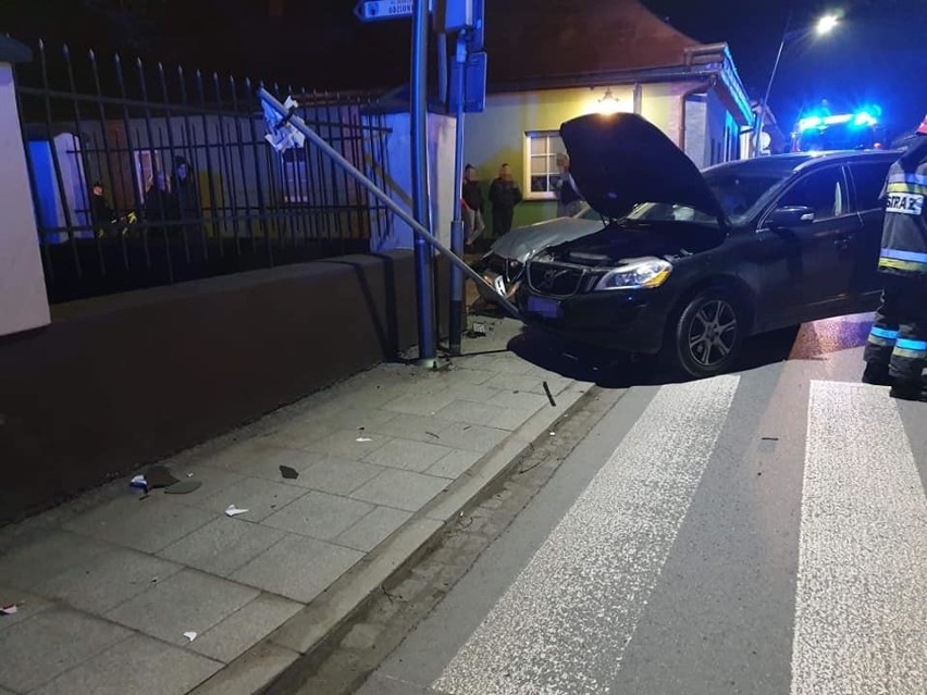 Stary Sącz. Zderzenie dwóch samochodów na ul. Sobieskiego 