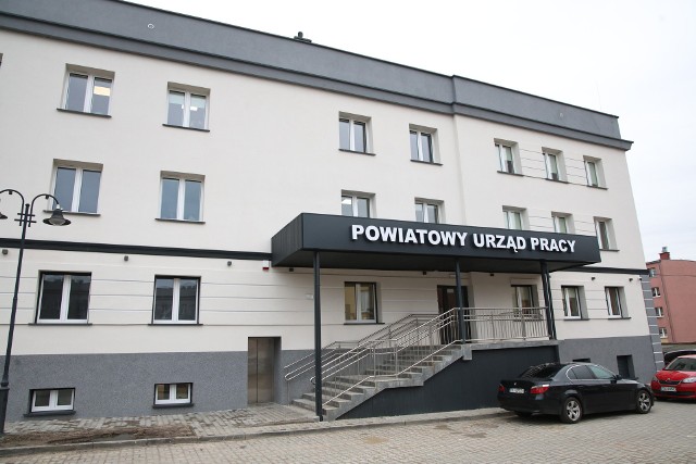 Tak wygląda nowa siedziba Powiatowego Urzędu Pracy w Skarżysku-Kamiennej. Zobaczcie na kolejnych zdjęciach>>>