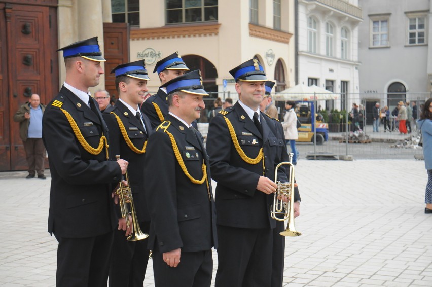 Dzień Strażaka w Krakowie był hucznie świętowany 