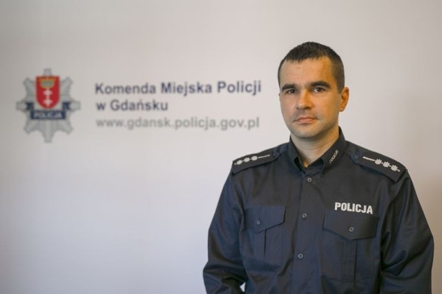 Nz. Mariusz Chrzanowski - oficer prasowy gdańskiej komendy miejskiej