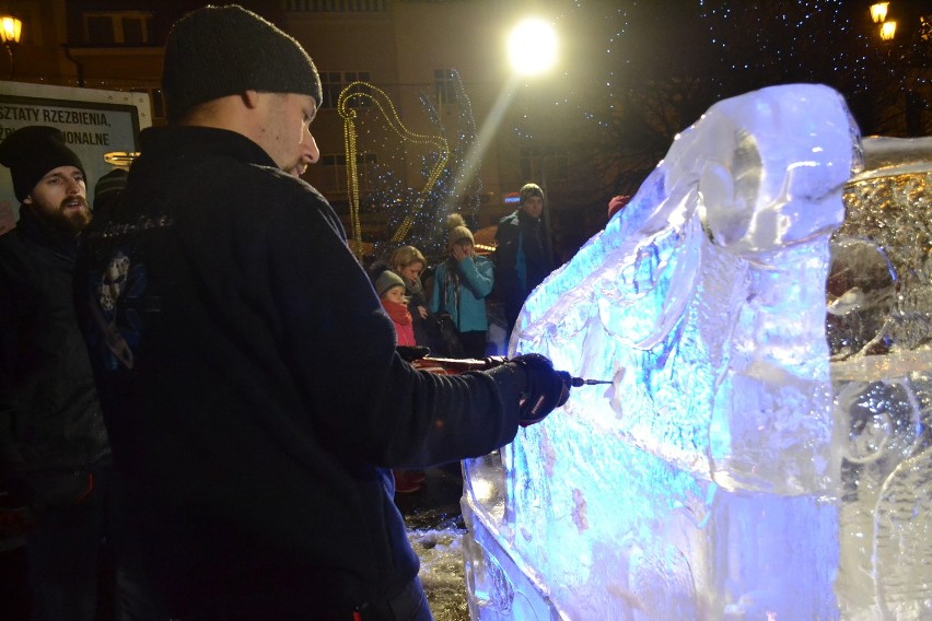 Rybnik: Świąteczny klimat na rynku i deptaku