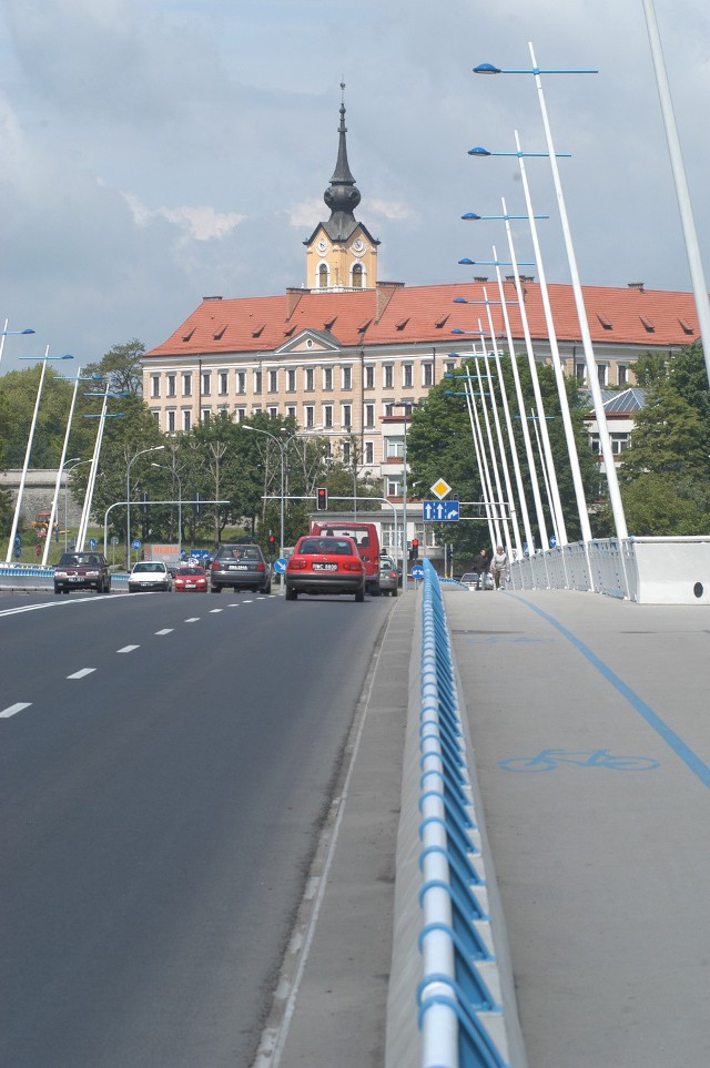 Najnowszym mostem w Rzeszowie jest Most Zamkowy