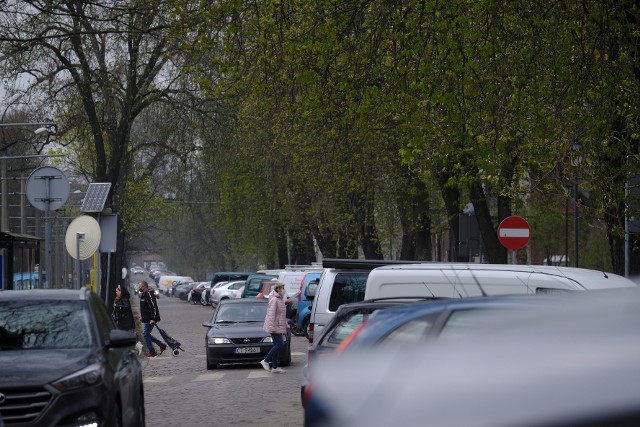 Jak podkreślali uczestnicy debaty, jeśli chodzi o bezpieczeństwo, jednym z głównych problemem na ulicy Bydgoskiej jest ograniczona widoczność.