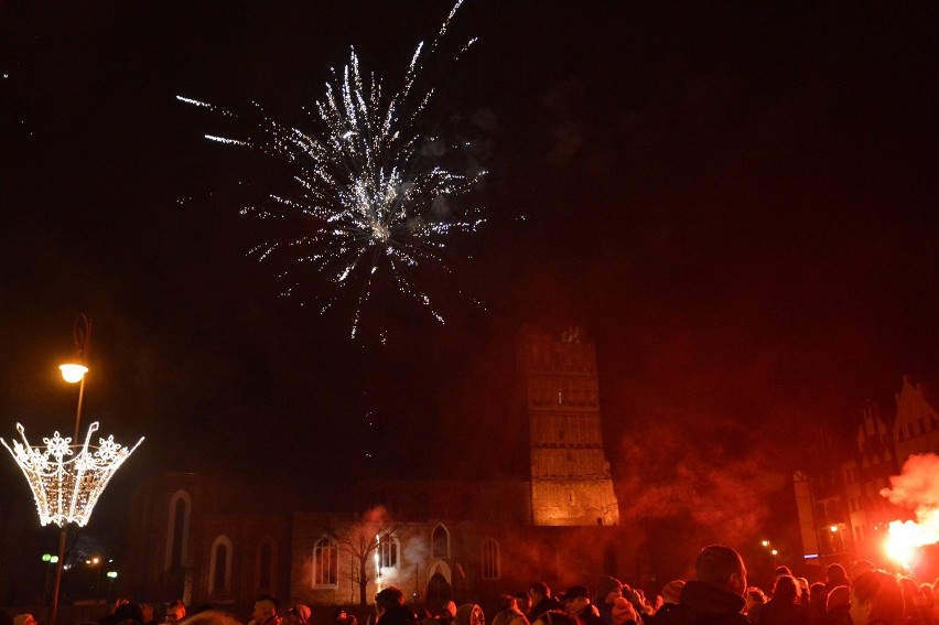 Głogowianie powitali rok 2016 [ZDJĘCIA]