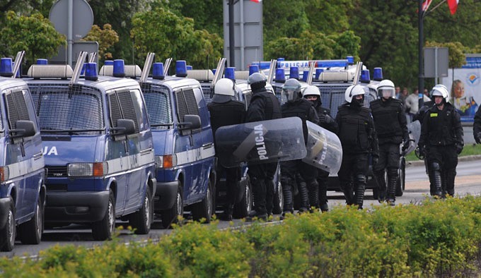 [nowe zdjęcia] Lech Poznań - Legia Warszawa. Mecz i demolka